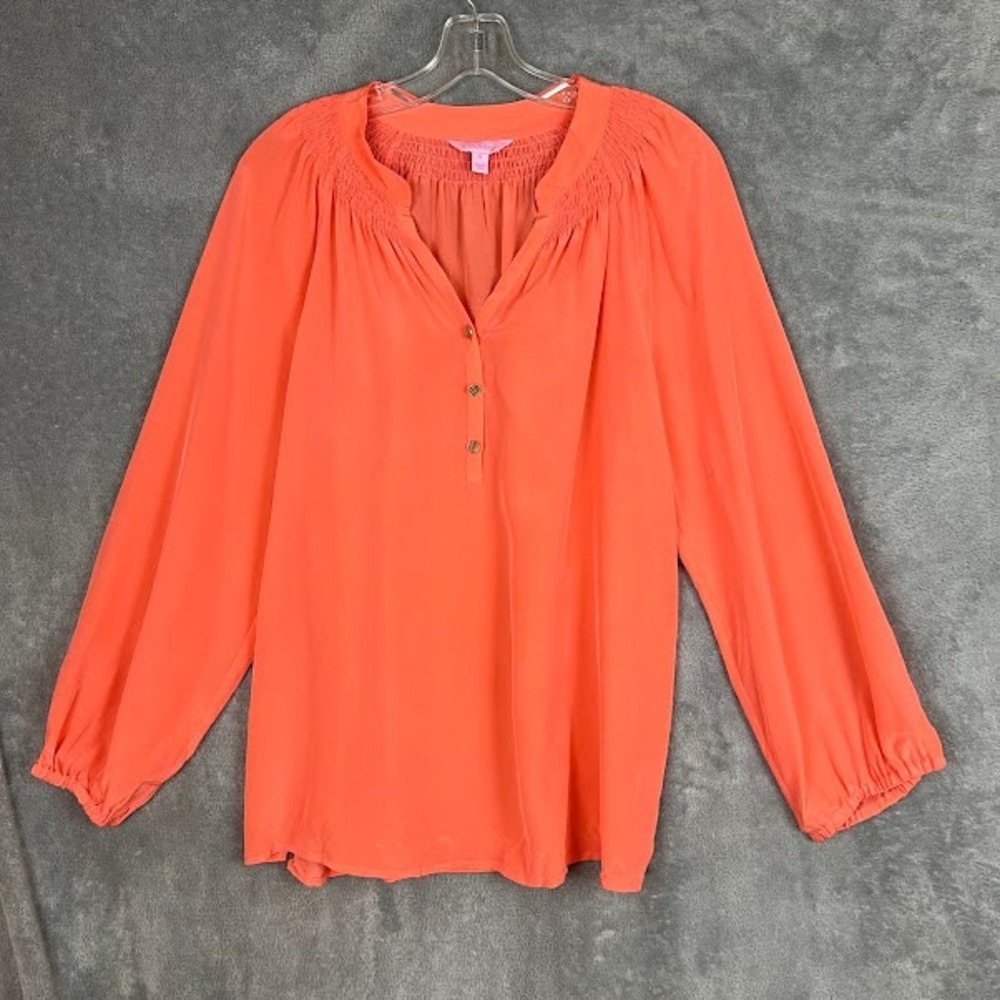 Lilly Pulitzer Elsa 100% Silk Blouse Womens M Coral Smocked Preppy Classic